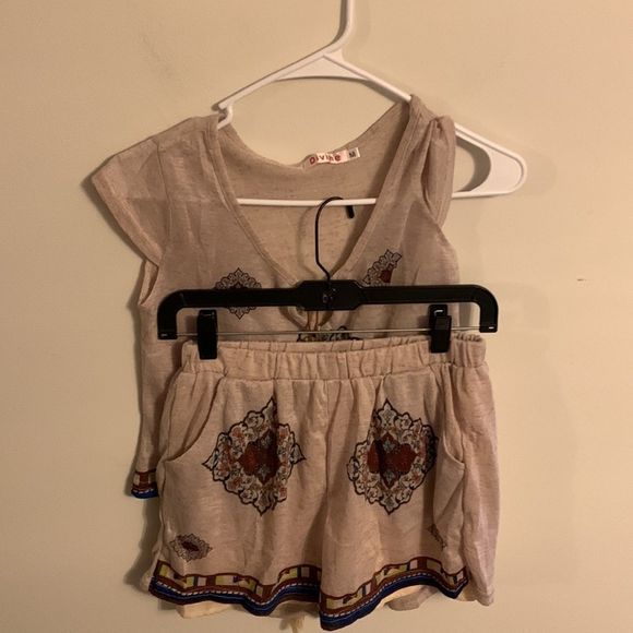 Matching Tan Top and Bottoms - Picture 1 of 6